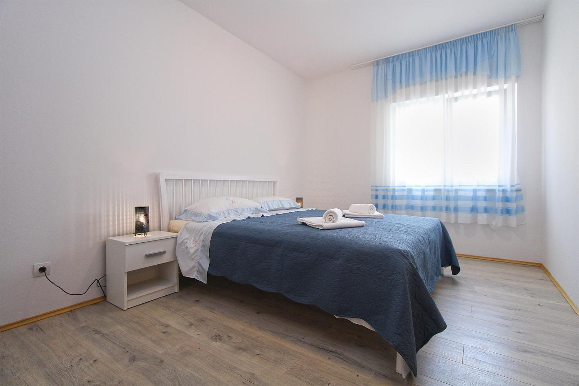 Florinda 2091 Apartman