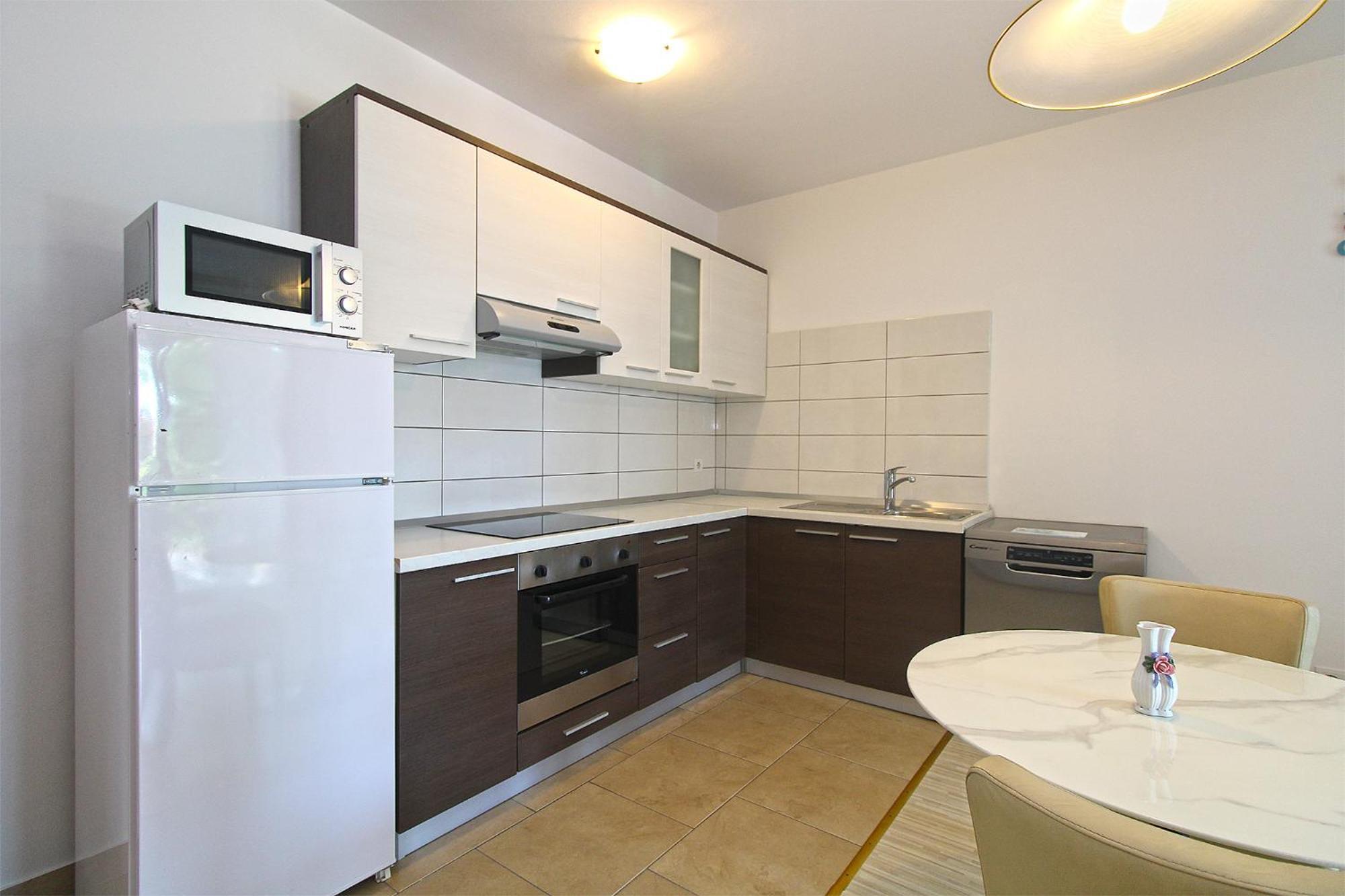 Florinda 2091 Apartman Póla